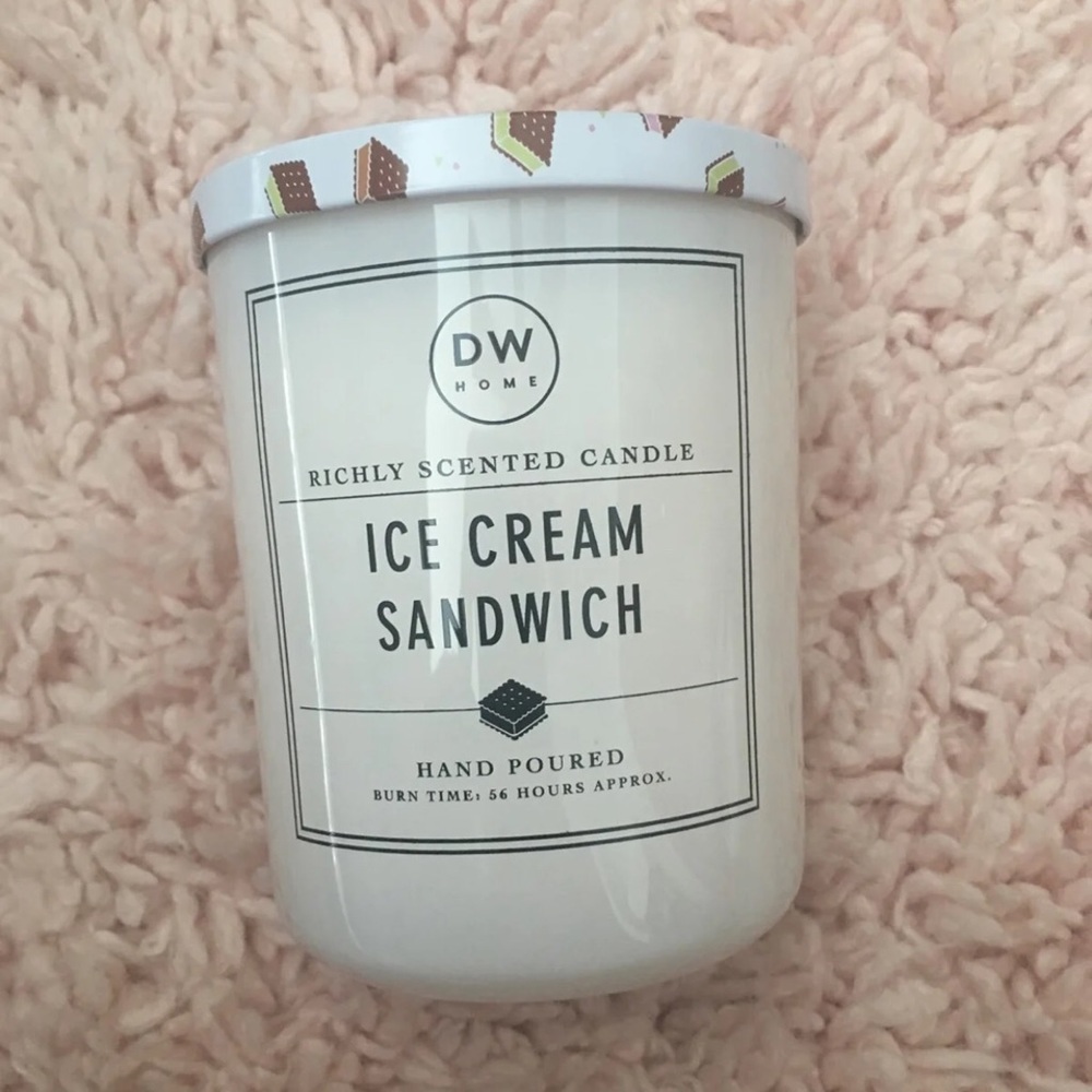 DW Homes Ice Cream Sandwich Large 2-Wick Candle